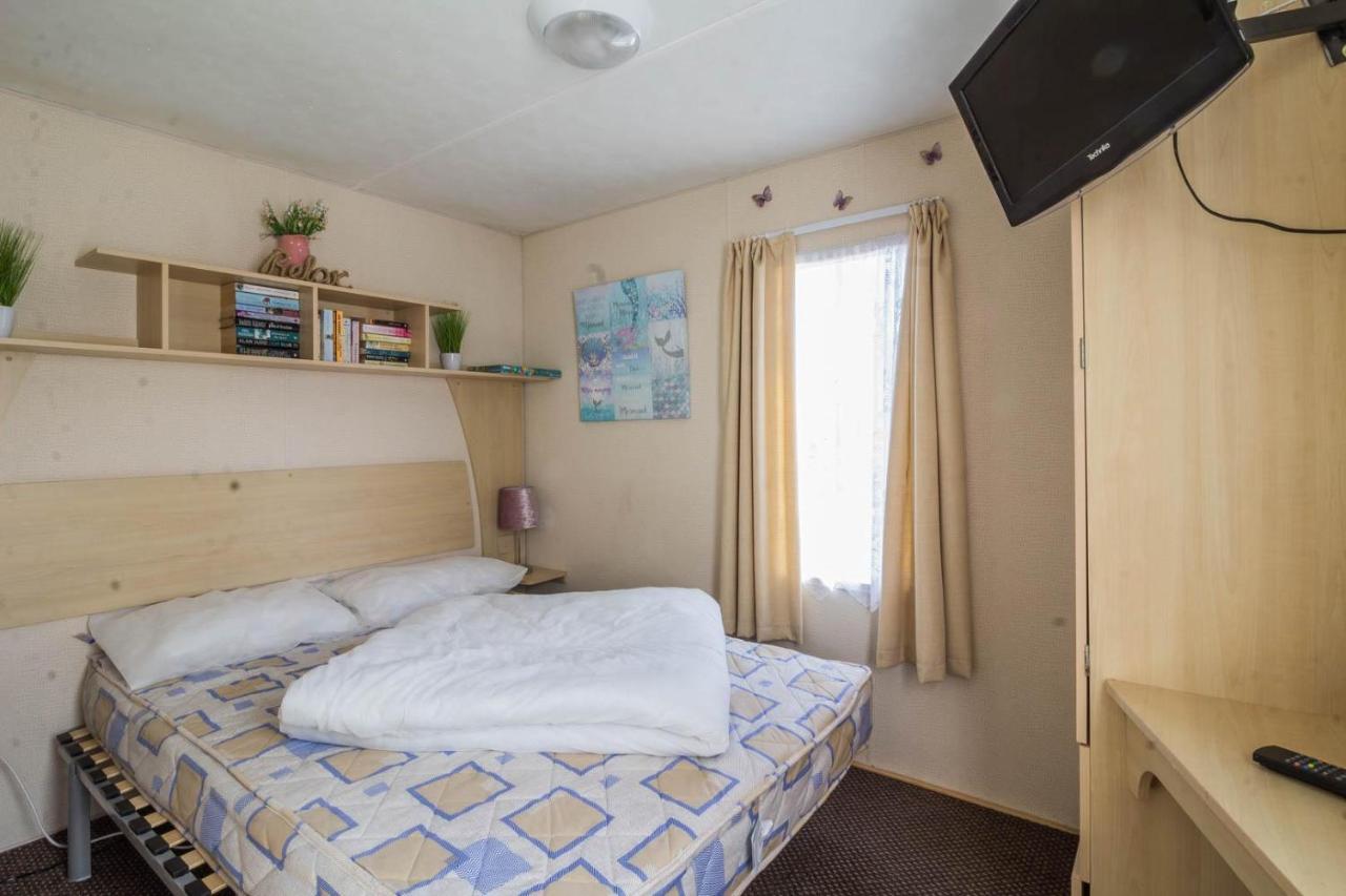 Great 8 Berth Caravan For Hire At Southview Holiday Park In Skegness Ref 33025E Екстериор снимка